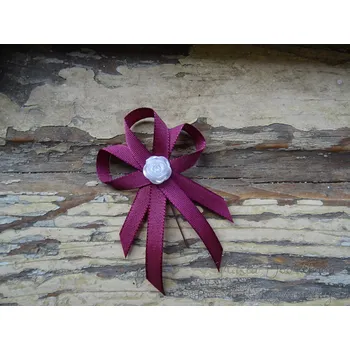 Svatební dekorace Svatební vývazek ostružina s růžičkou