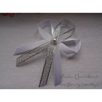 Svatební dekorace Svatební vývazek s perličkou bílý se stříbrnou