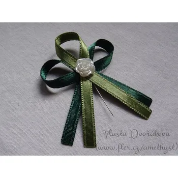 Svatební dekorace Vývazek s růžičkou - tm. zelená 689 / olivová 684