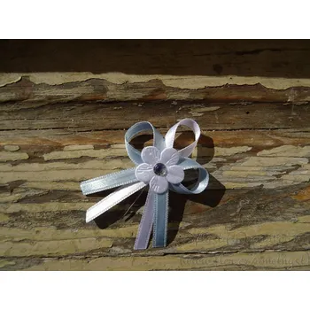 Svatební dekorace Atlasový vývazek - světle modrá 550 / bílá s kytičkou