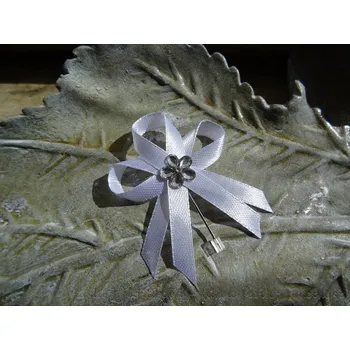 Svatební dekorace Svatební vývazek malý - bílý s akrylovým květem