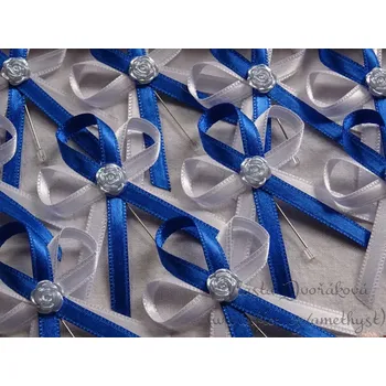 Svatební dekorace Vývazek s růžičkou - bílá / královská modrá 548