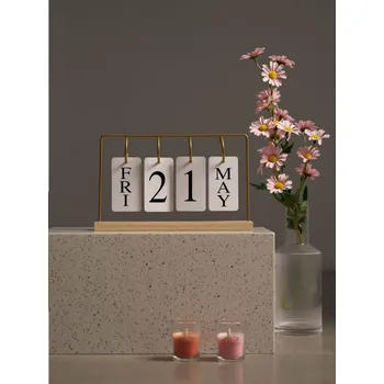 Kalendář Sinsay - Stolní kalendář - zlatá - 280IJ-GLD - 280IJ-GLD-ONE