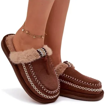 Dámské pantofle PANTOFLE DÁMSKÉ EKO SEMIŠOVÉ S KOŽÍŠKEM A VÝŠIVKOU HNĚDÉ 38