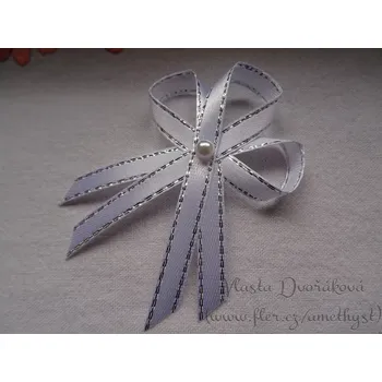 Svatební dekorace Vývazek s perličkou - bílostříbrný