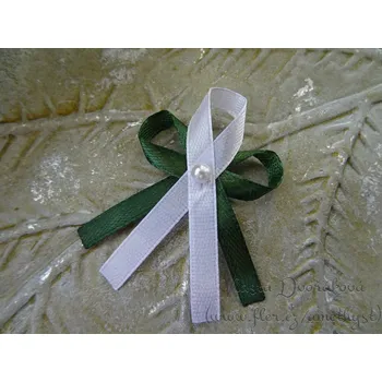 Svatební dekorace Svatební vývazek s perličkou - zelená 128 / bílá