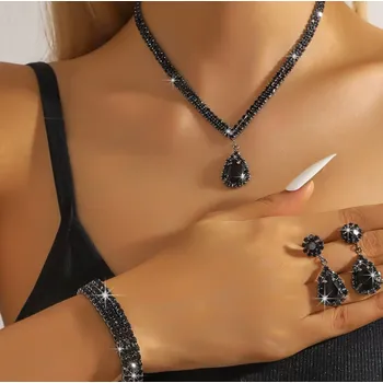 Souprava šperků B-TOP Třídílná souprava s černými krystaly a kapkovitými přívěsky