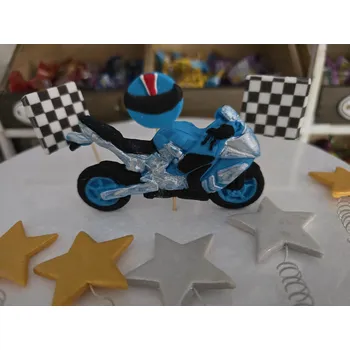 Jedlá dekorace na dort K Decor Cukrová sada na dort – motorka a doplňky (9 ks) červená