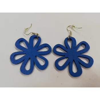 Náušnice Dřevěné náušnice - kytička - modrá