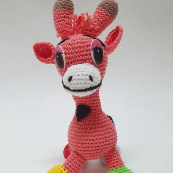 Háčkovaná hračka - Žirafa Ella