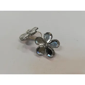 Náušnice Náušnice bižu s puzetou květina