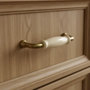 Nábytkové kování Paradox Úchytka RAENA / Porcelán - zlatá patina 96 mm