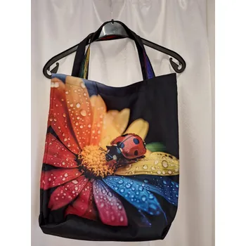 Taška vzor č.52 - barevná květina s beruškou