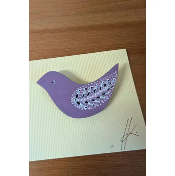 Brož Dřevěná brož Folklorní ptáčci Provedení: Folklorní 9