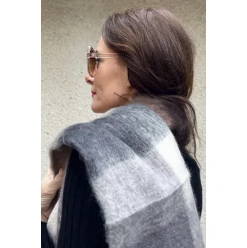 Šála BudesIN Dlouhá kostkovaná šála s třásněmi tmavě hnědá