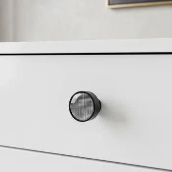 Nábytkové kování Interex design Dřevěná úchytka knopka ARSIA / Černá - motiv mřížky