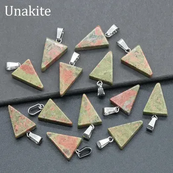 Přívěsek Trojúhelníkový přívěsek z minerálního kamene | ochranný amulet, šperk 1 ks - E