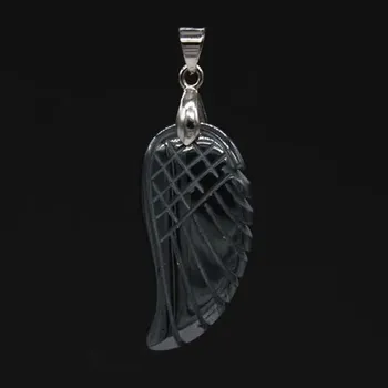 Přívěsek Andělská křídla z přírodního krystalu | ochranný přívěsek, spirituální šperk 1 ks - Hematite