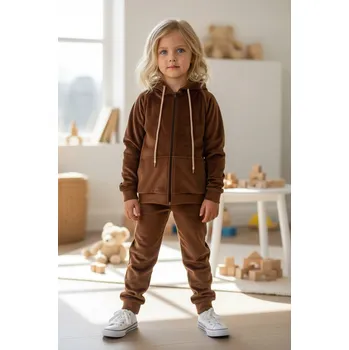 Dětská teplákovka Kidsciuch hnědá velurová velikost 140