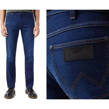 Pánské džíny Wrangler Greensboro 803 Klasický střih rovné nohavice 112350837 Night Shade W33 L34