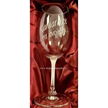 Stojan na víno Číše na víno - Kamarádce na dvoječku