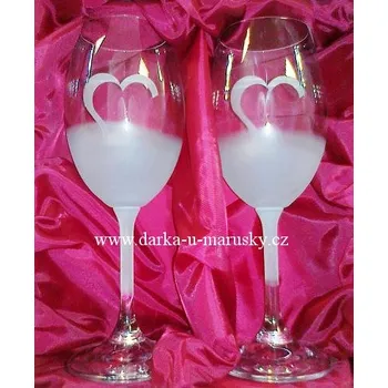 Svatební dekorace Svatební skleničky na víno - 300ml - půlené srdíčka (Svatební skleničky na víno - 300ml - půlené srdíčka)