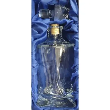 Kříšťálová karafa v dárkové kazetě