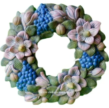 Zahradní dekorace Věnec hrozny a magnólie - P