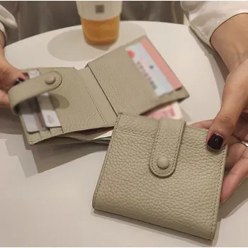 Peněženka Dámská kožená peněženka krátká pro kreditní karety černá