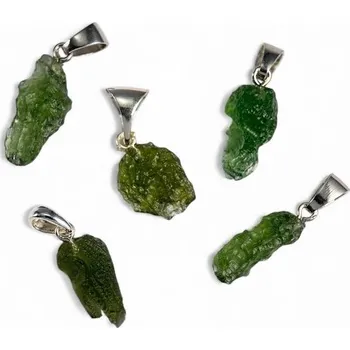 Přívěsek Vltavín - surový kámen, přívěsek, stříbro 925/1000 cca 0,5-1 g