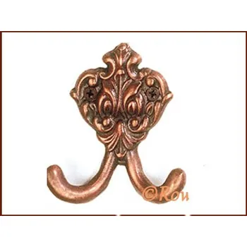 Věšák H2. háček Dvojháček staroměď (Nástěnný dvojháček v povrchu staroměď. Praktický doplněk do interiéru.)