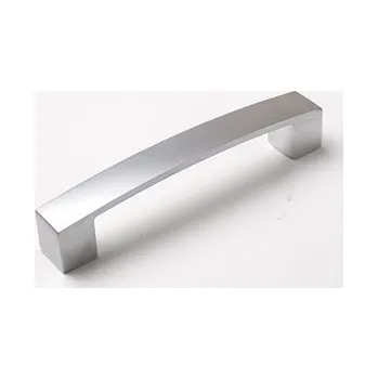 Nábytkové kování 770148 úchytka VOJTA rozteč 128mm satén chrom (Úchytka řady VOJTA v satén chromu s univerzální roztečí 128mm. Ergonomický tvar pro pohodlné otevírání středně velkých dvířek.)