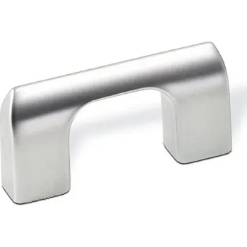 Nábytkové kování 14048 úchytka VANDA rozteč 32mm satén chrom (Miniaturní úchytka řady VANDA v satén chromu s velmi malou roztečí 32mm. Pro tenká dvířka, šperkovnice nebo designový nábytek.)