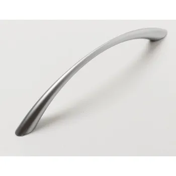 Nábytkové kování 770362 úchytka KLASIKA rozteč 128mm satén chrom (Zakřivená úchytka ve tvaru oblouku v satén chromu. Rozteč 128mm. Designový prvek, který dodá nábytku měkké a organické linie v moderním stylu.)