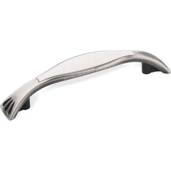 Nábytkové kování 12233 úchytka HERMAN rozteč 96mm starostříbro (Luxusní úchytka řady HERMAN ve stříbrném provedení s patinou (starostříbro). Rozteč 96mm. Pro honosné interiéry a nábytek.)