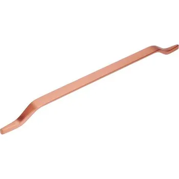 Nábytkové kování 12263 úchytka Kovová rozteč 320mm měď broušená (Luxusní a velmi dlouhá kovová úchytka s broušeným měděným povrchem. Rozteč 320mm. Teplý a výrazný kovový lesk.)