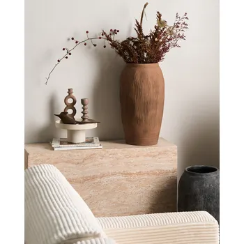 Váza Květinová váza světle hnědá vláknitá hlína malovaná vnitřní i venkovní použití kulatý tvar moderní design obývací pokoj Beliani