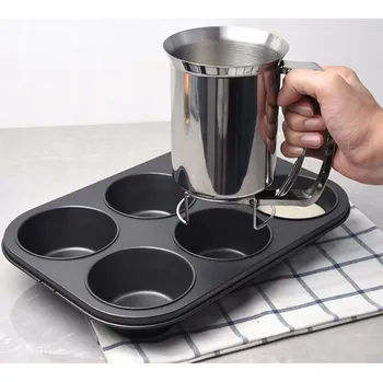 Obraz OCELOVÁ TRYCHTÝŘ NA DÁVKOVÁNÍ TĚSTA NA MUFFINY, KOLÁČE A PALAČINKY