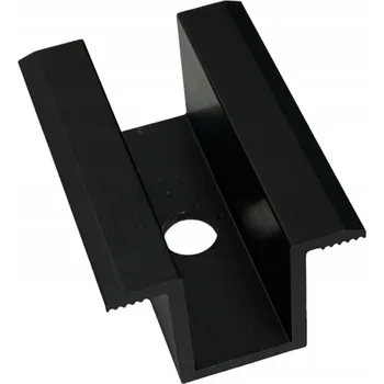 STŘEDOVÝ DRŽÁK PANELU, STŘEDOVÁ SVORKA ČERNÁ S UZEMŇOVACÍMI TRNY 1 KS