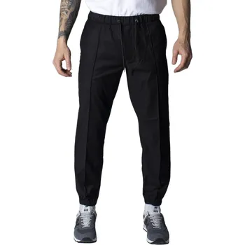 Pánské kalhoty Armani Exchange pánské kalhoty Armani černá 3494742