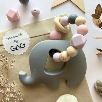 GAG design Hryzátko do ručky - slonice Fialka