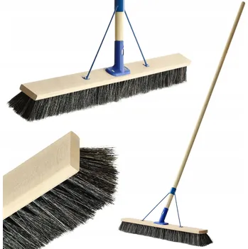 Obraz Koště na ulice Kadax dřevěné