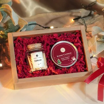Svíčka Dárkový set Kimmy Candles - Malá svíčka & zápalky Vůně: Aurora Mirabilis