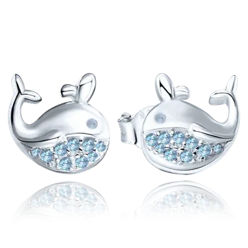 Náušnice Moonlit Stříbrné náušnice velryby s modrými zirkony
