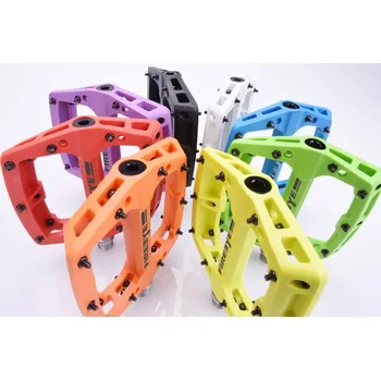 Pedál na kolo FIREEYE platformové pedály skittles - bílá