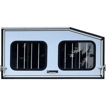 Přívěs pro přepravu koně a skotu Horní okno dveře nad přední rampu Cheval Liberté MAXI 4