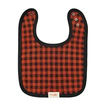 Bryndák Dětský bryndák BABY LUMBERJACK STIHL (04216000248) (Červenočerný kostkovaný bryndáček s tkaným štítkem STIHL na boku. Rozměry cca 26 x 27 cm. Nastavitelný pomocí tří cvočků.)