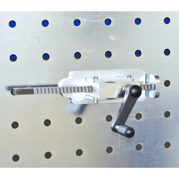 Dílenský lis Barth malá lisovací jednotka s ozubeným hřebenem a ručním ovládáním do rastru lisu