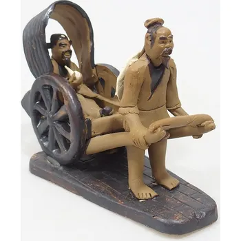 Keramická figurka - vozka