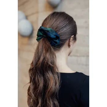 Tartanová gumička scrunchie zeleno-modrá